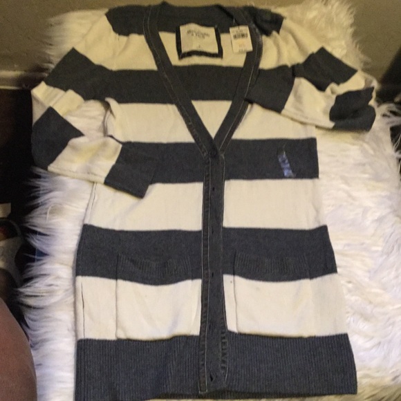 Abercrombie Cardigan - Picture 5 of 8